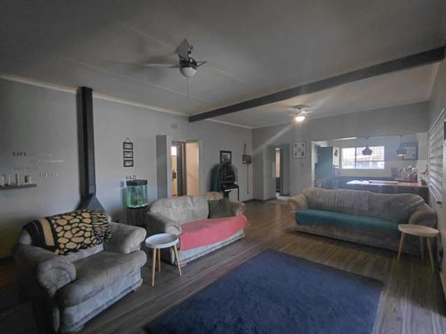 5 Bedroom Apartment in Del Judor Ext 1