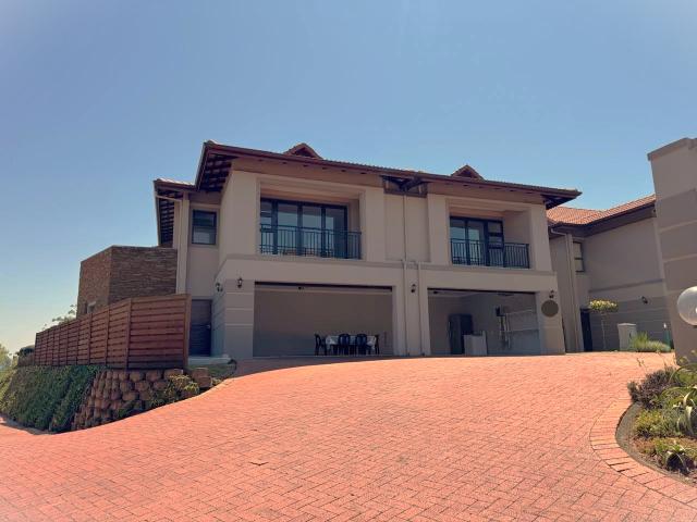 5 Bedroom Apartment in Izinga