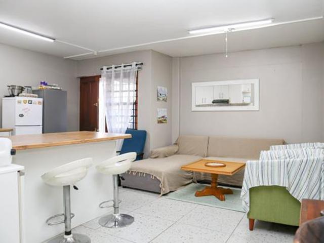 5 Bedroom Apartment in Stellenbosch Central