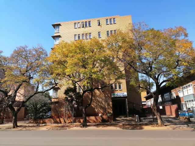 5 Bedroom Apartment in Sunnyside
