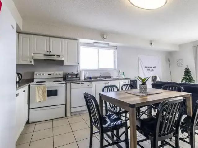 5 Bedroom Apartment Waterloo ON 103322318