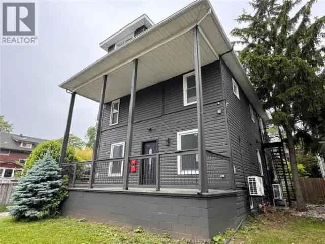 5 Bedroom Apartment Windsor ON LS100444811