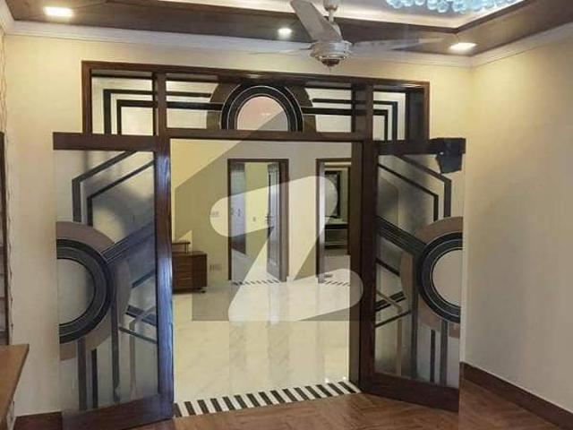 5 Bedroom Attach Washroom 8 Marla House 30x60 thora yous hai