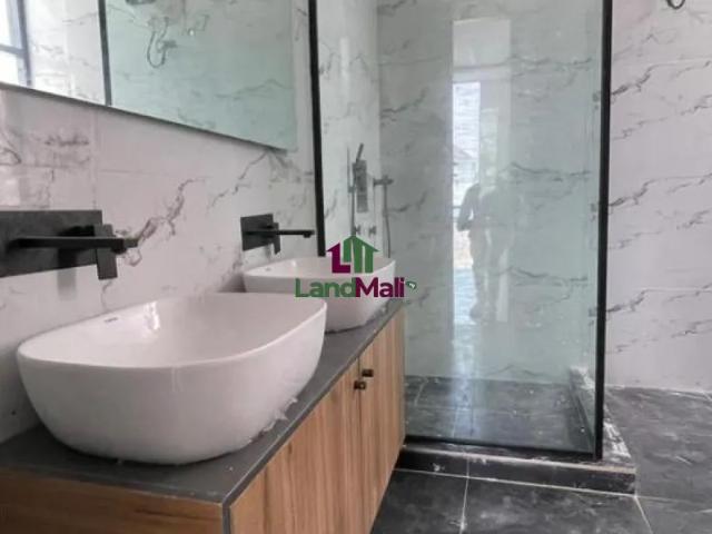 5 Bedroom|BQ| Fully Detached Duplex at Chevron Lekki, Lagos