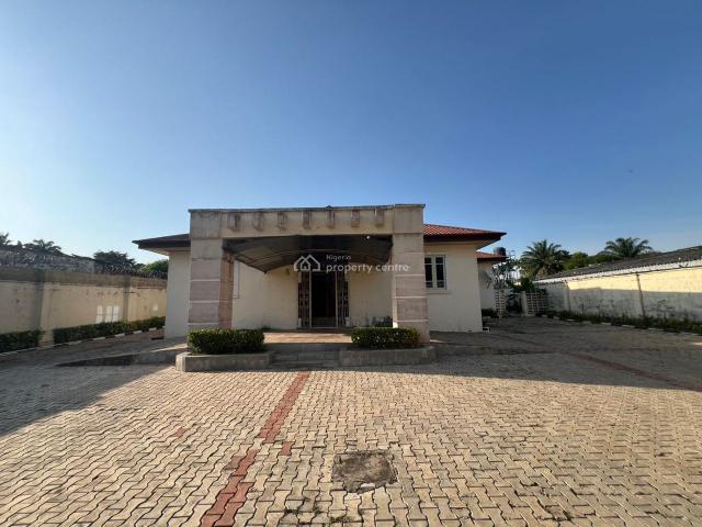 5 Bedroom Bungalow And 2 Bedroom Bq