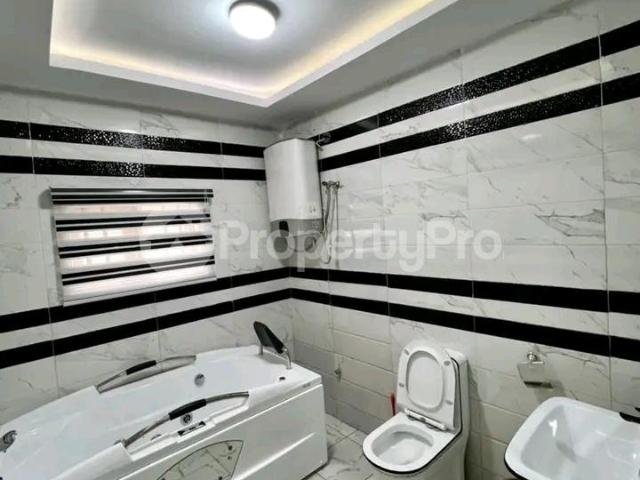 5 bedroom Bungalow Houses for rent Diani Mombasa PID: 0AXYQ | PropertyPro