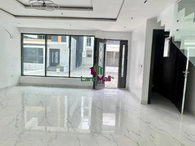 5 bedroom detached duplex located at chevron lekki lagos state