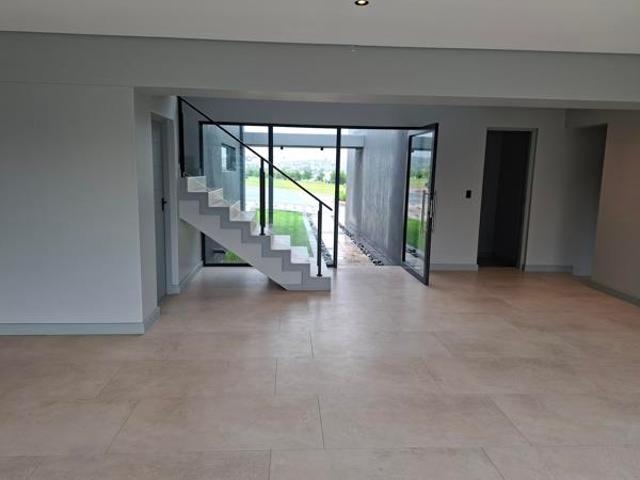 5 Bedroom Duplex in Helderfontein Estate