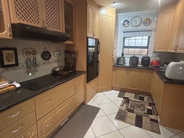 5 Bedroom duplex townhouse freehold for sale in Boschdal, Rustenburg