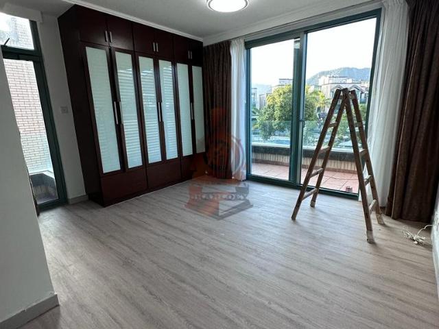 5 bedroom for rent