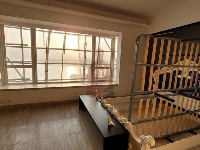 5 bedroom for rent