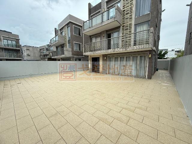 5 bedroom for rent