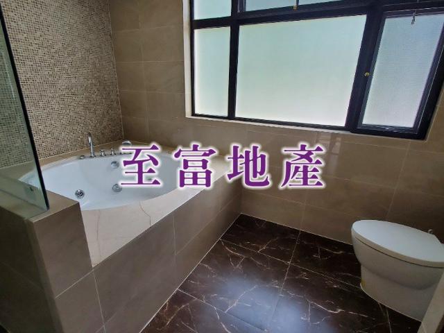 5 bedroom for rent
