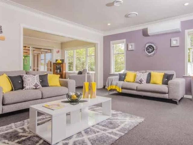 5 bedroom family home at Te Atatū Peninsula