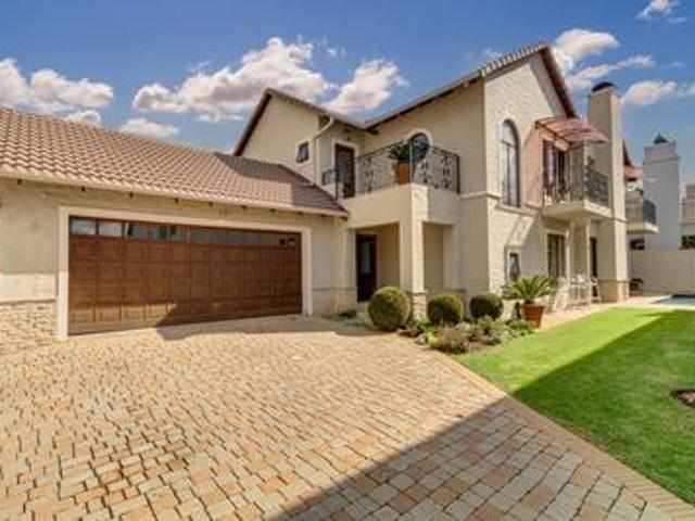 5 bedroom family home in popular bro.