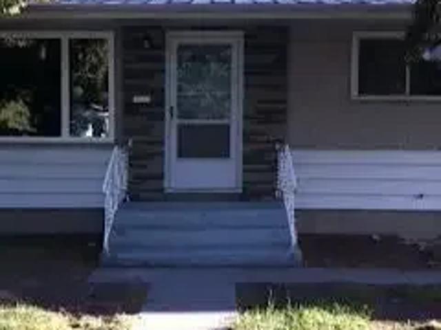 5 Bedroom House Calgary AB 104535488