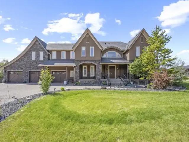 5 Bedroom House Calgary AB 104224405