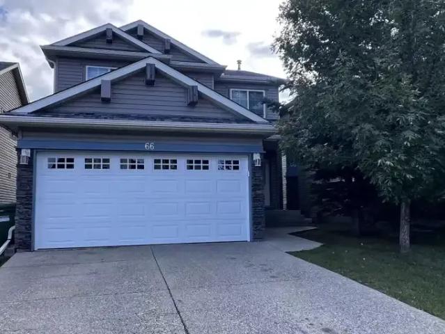5 Bedroom House Calgary AB 105467276