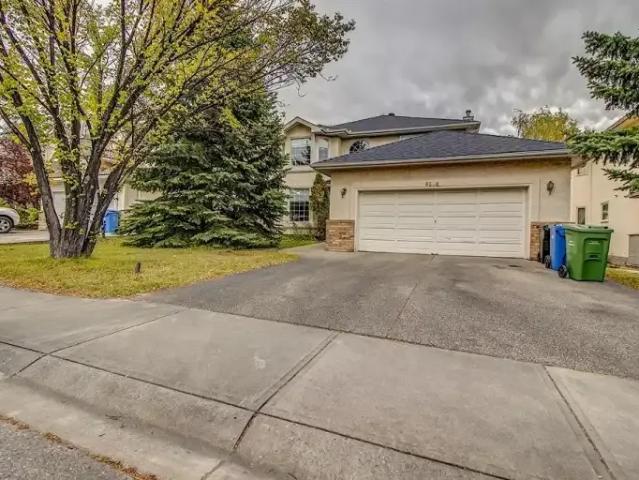5 Bedroom House Calgary AB 105118728