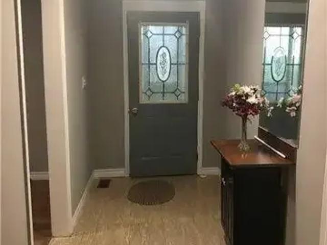5 Bedroom House Caledon ON 99505388