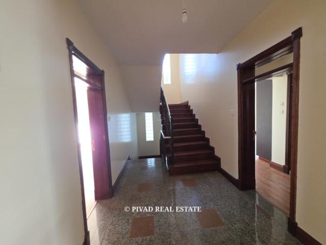 5 bedroom house available for Rent in Westlands
