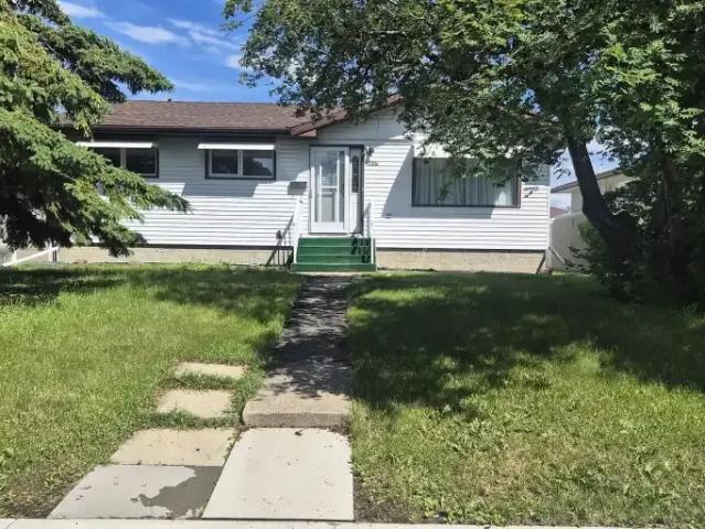 5 Bedroom House Edmonton AB 104182572