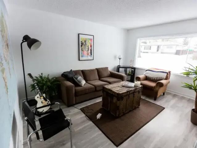 5 Bedroom House Edmonton AB 104681661