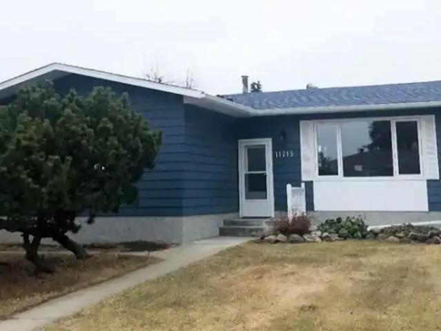 5 Bedroom House Edmonton AB 104956658