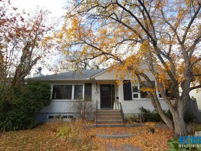 5 Bedroom House Edmonton AB 102578669