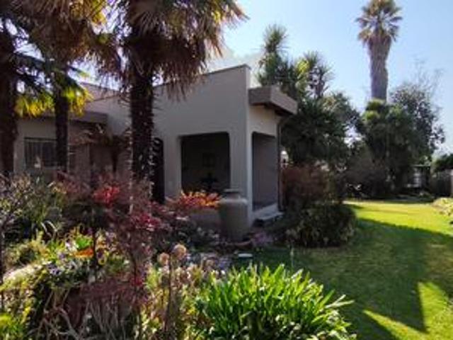 5 bedroom house for sale