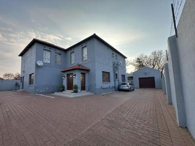 5 bedroom house for sale