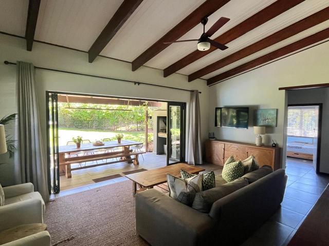 5 Bedroom House For Sale in Compensation Beach