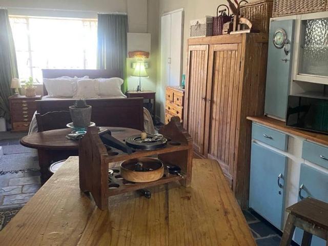5 Bedroom House For Sale in Cathcart