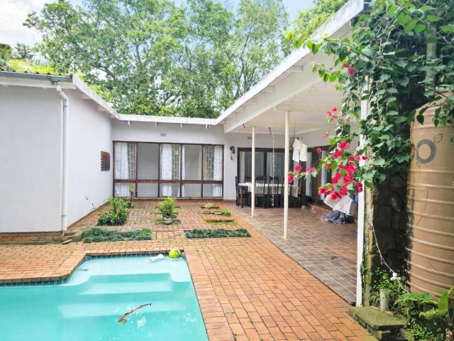 5 Bedroom House For Sale in Chase Valley Heights