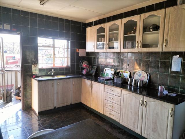 5 Bedroom House For Sale in Actonville