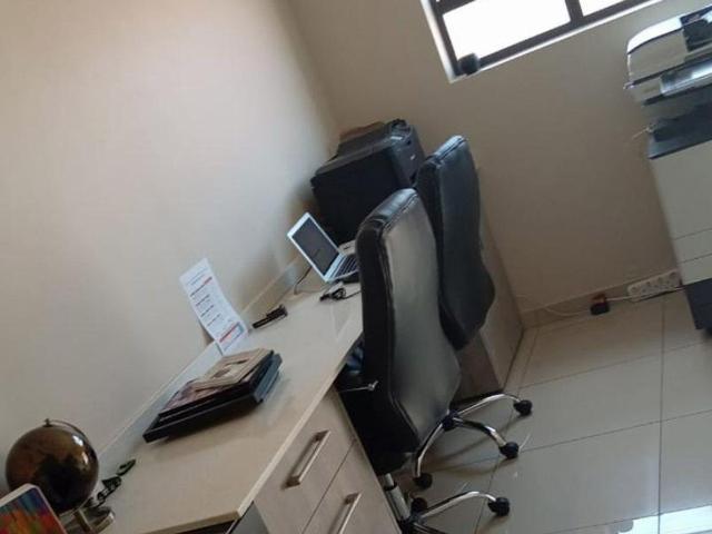 5 Bedroom House For Sale in Boardwalk Manor