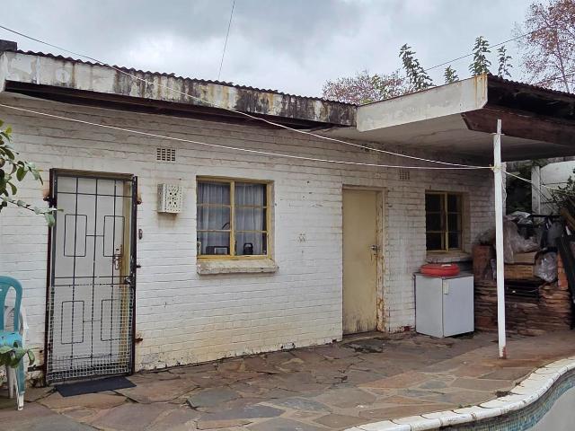 5 Bedroom House For Sale in Bezuidenhout Valley