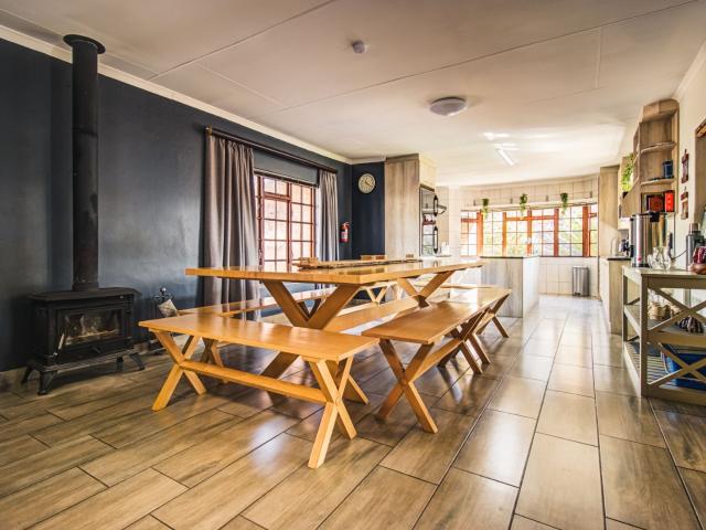 5 Bedroom House For Sale in Blue Gill Estate