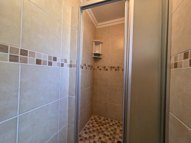 5 Bedroom House For Sale in Brackenhurst