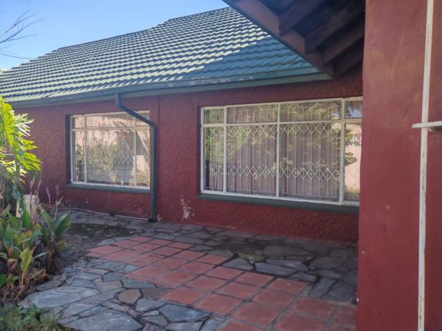 5 Bedroom House For Sale in Brakpan Central