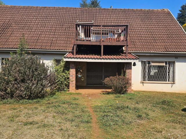 5 Bedroom House For Sale in Byrne