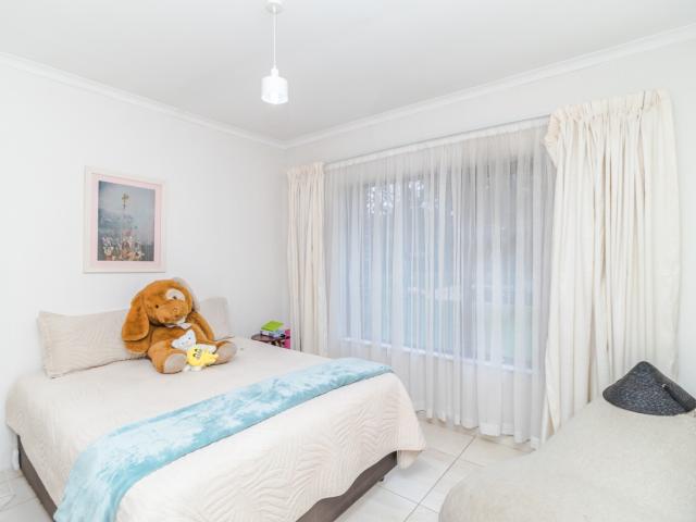 5 Bedroom House For Sale in Glen Austin AH