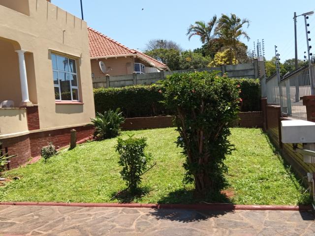 5 Bedroom House For Sale in Glenwood