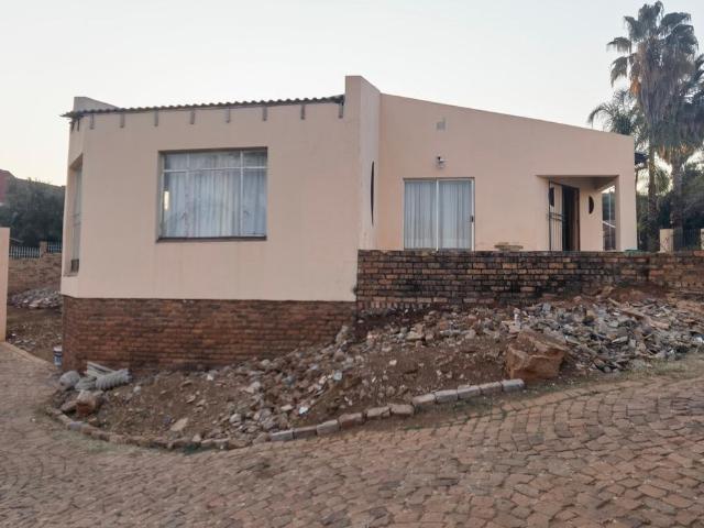 5 Bedroom house for sale in Danville, Pretoria