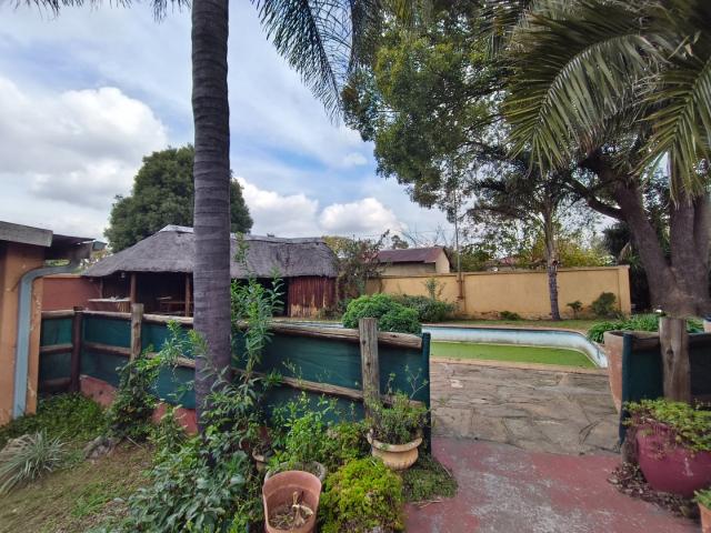 5 Bedroom House For Sale in Delville