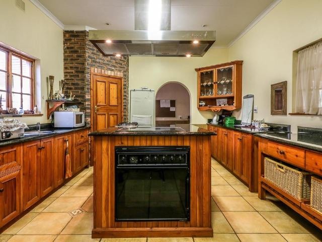 5 Bedroom house for sale in Durban North