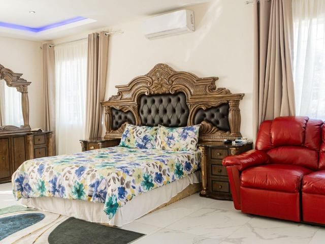5 Bedroom house for sale in Durban North