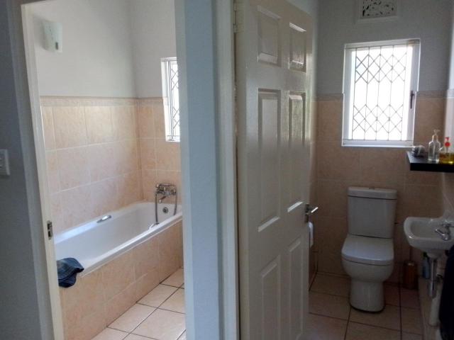 5 Bedroom house for sale in Escombe, Queensburgh