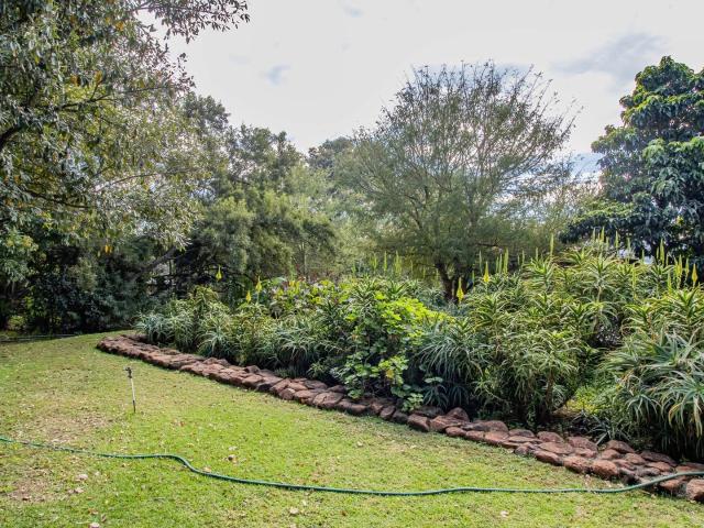 5 Bedroom House For Sale in Ferndale
