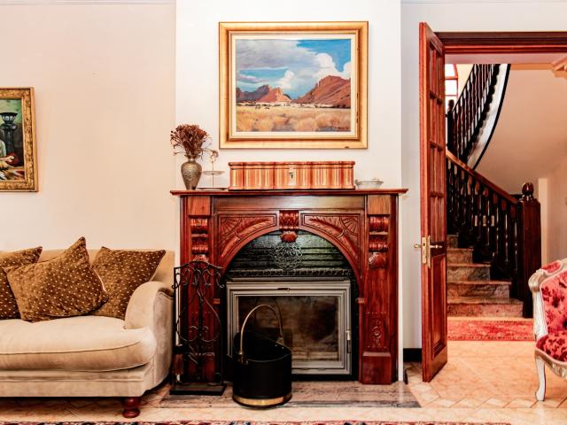 5 Bedroom House For Sale in Kosmos